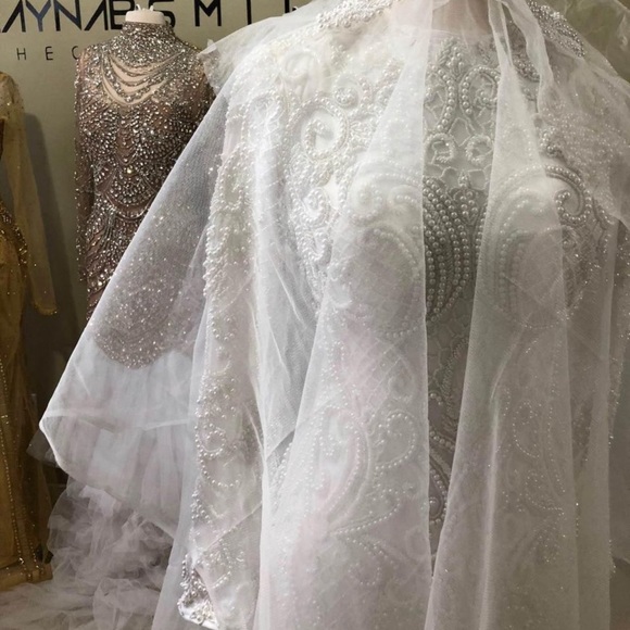 Off white hand beaded Pearl Red Carpet Costume Wedding Dress - Picture 9 of 10